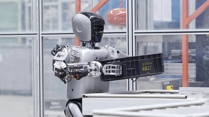 無錫首例工業(yè)人形機(jī)器人“上崗” 智能機(jī)器人研發(fā)開啟新篇章